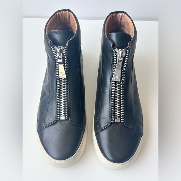 Frye Black and White Women's Sneakers - Picture 3 of 10